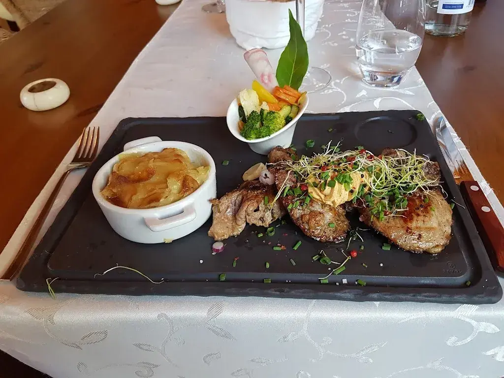 Menu_Restaurant La Chaux d'Abel_La Ferrière_image_6