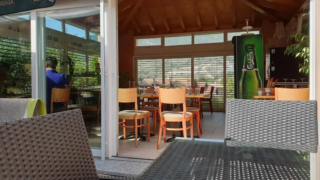 Serge Bumann_Café des Alpes_Grône_review