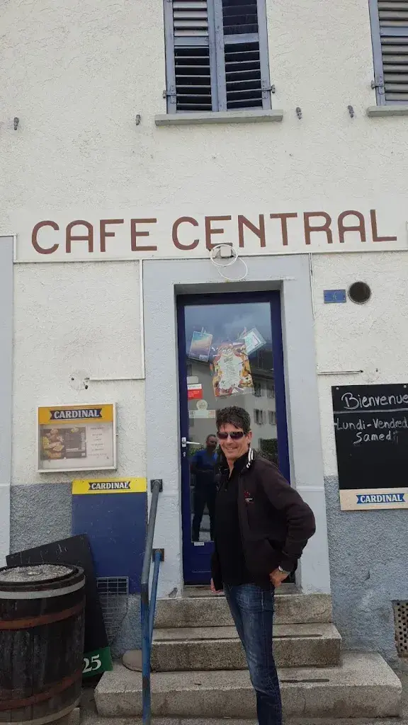 Thierry Mercier_Café Central Chez Maggy_Chippis_review