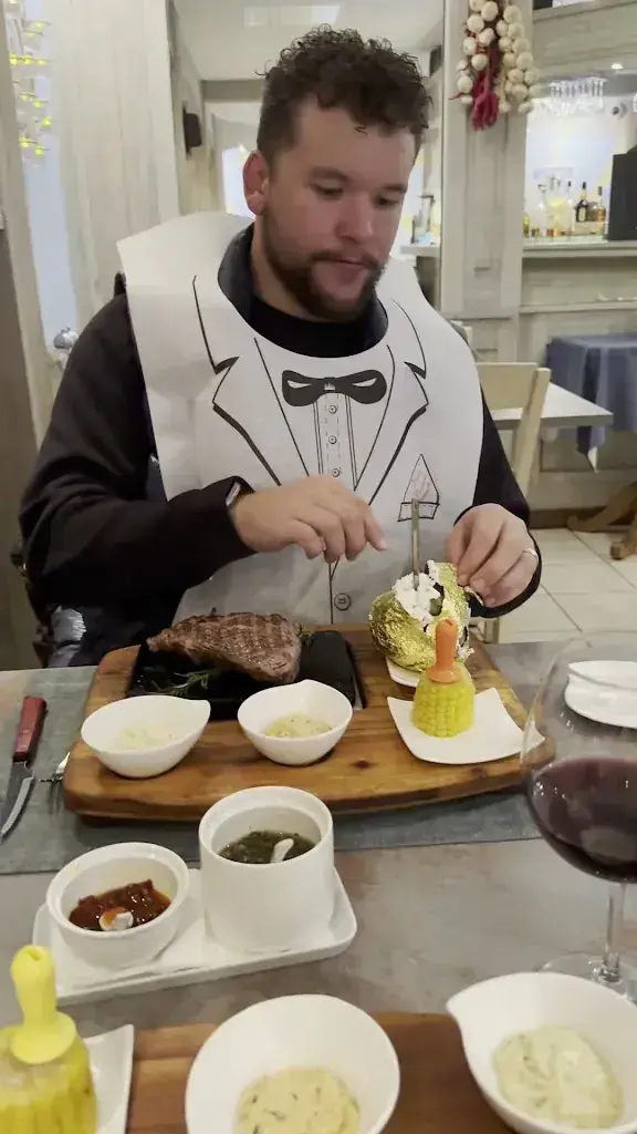 Ashleigh Falcon_Chez Chico Parrilla Argentina_Crans-Montana_avis