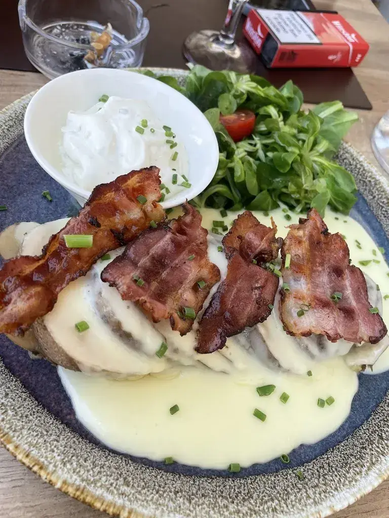 nia jankova_Le Saint Georges Gruyères Hotel & Restaurants_Gruyères_avis