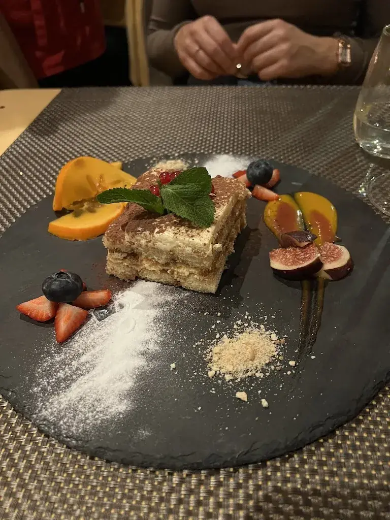 Daniel Costa_Ristorante Pizzeria Vinoteca Bristol_Visp_review