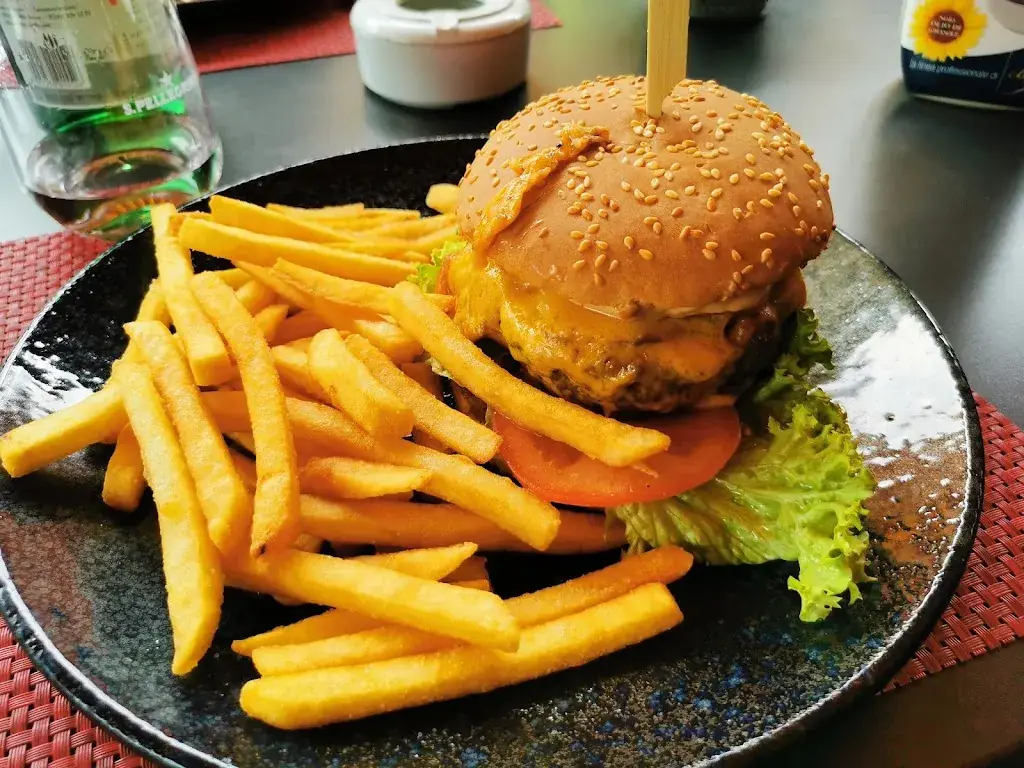 Onnae Sloogun_Ristorante Pizzeria Vinoteca Bristol_Visp_review