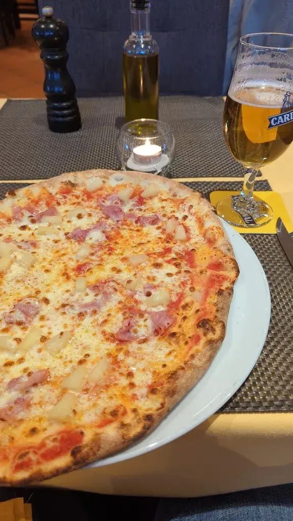 Connor Pimm_Ristorante Pizzeria Vinoteca Bristol_Visp_review