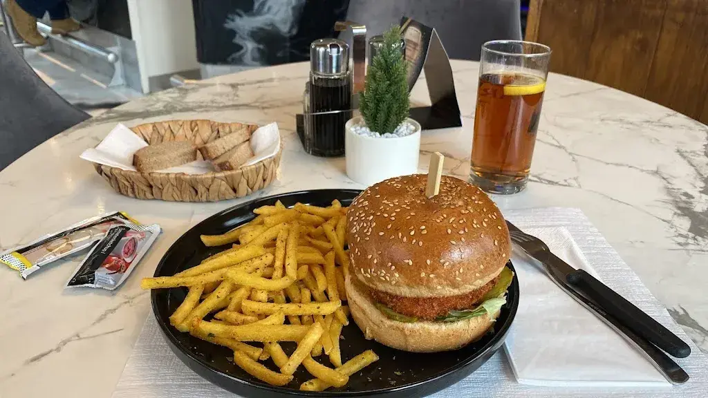 CS Kim_Pizzeria Restaurant Sunna_Visp_review