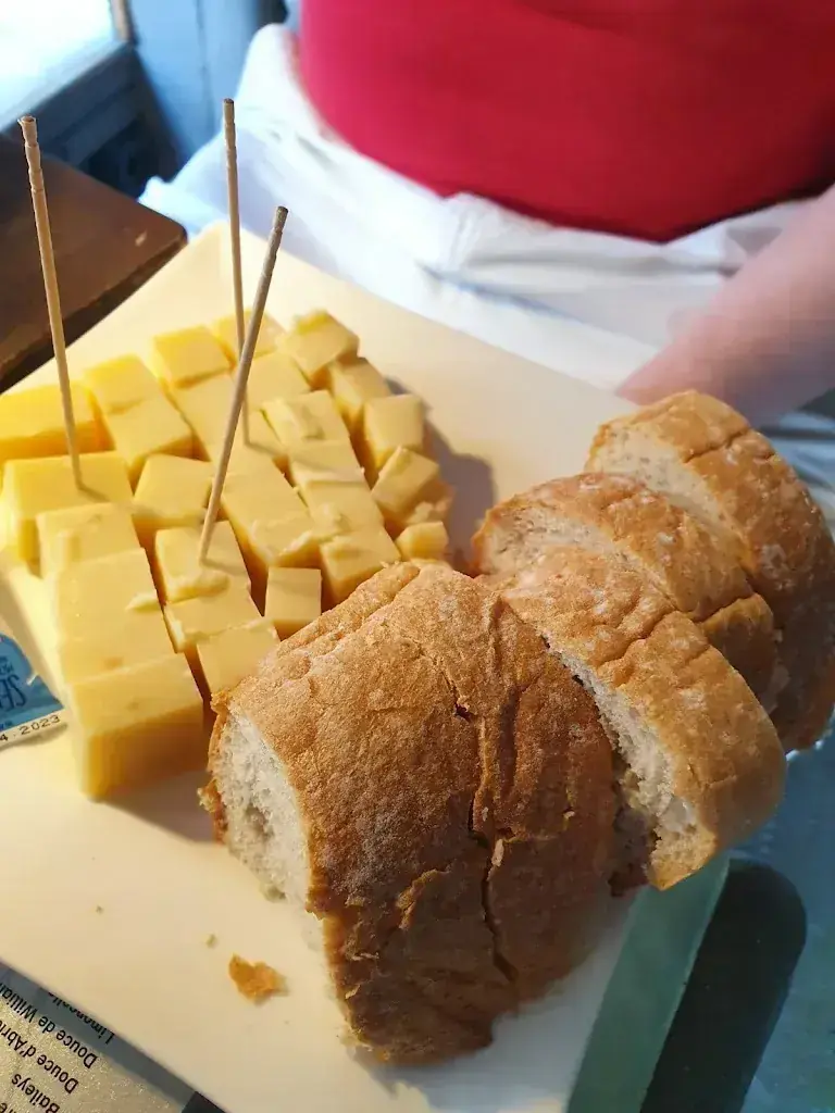 Menu_HR Giger - Bar & Museum_Gruyères_image_6