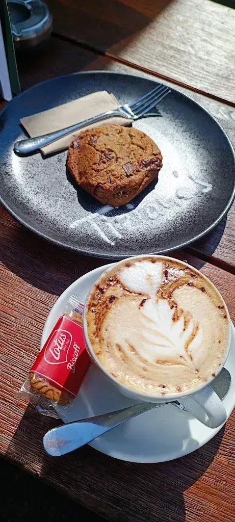 Rúben Barbosa_Tiziano's Coffeebar_Visp_review