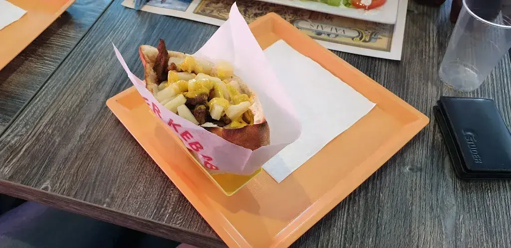 Menu_Charisma Imbiss GmbH_Visp_immagine_9