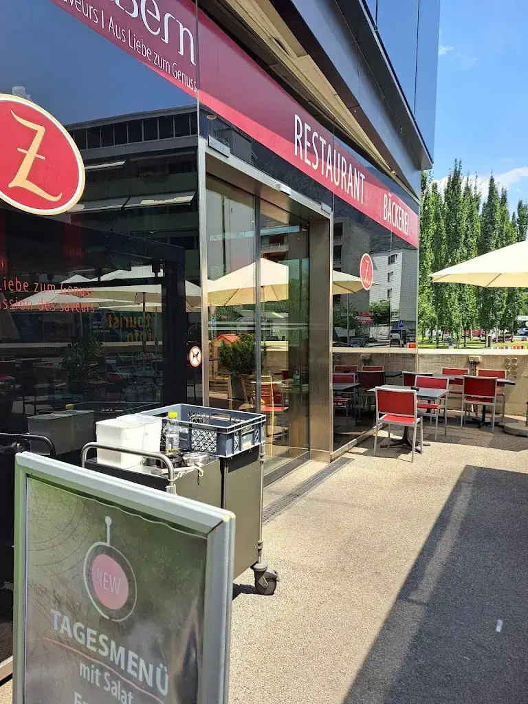 Eran Dromy_Zenhäusern Visp Bahnhof_Visp_review