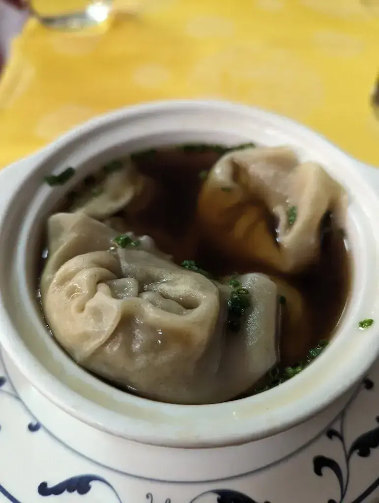 Olivier Nguyen_Qi-Lin Hôtel Restaurant Chinois_CH邮政编码: 3961_review