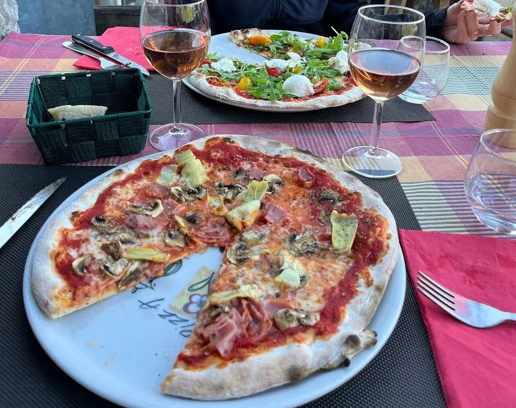 Shaul Oron_TEMPLUM Restaurant & Pizzeria_Grimentz_review