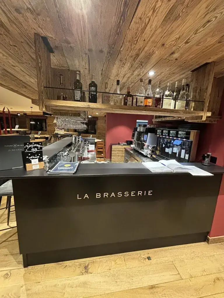 Tyler Baker_Brasserie Flocons de Neige_Grimentz_review