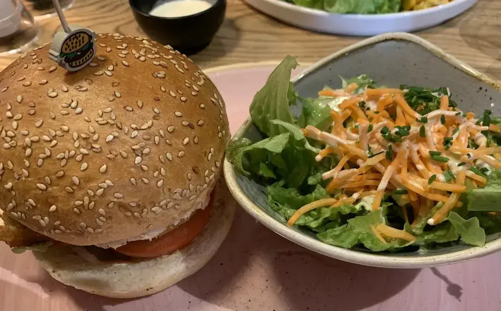 Pascale Boyer Barresi_Brasserie Flocons de Neige_Grimentz_review