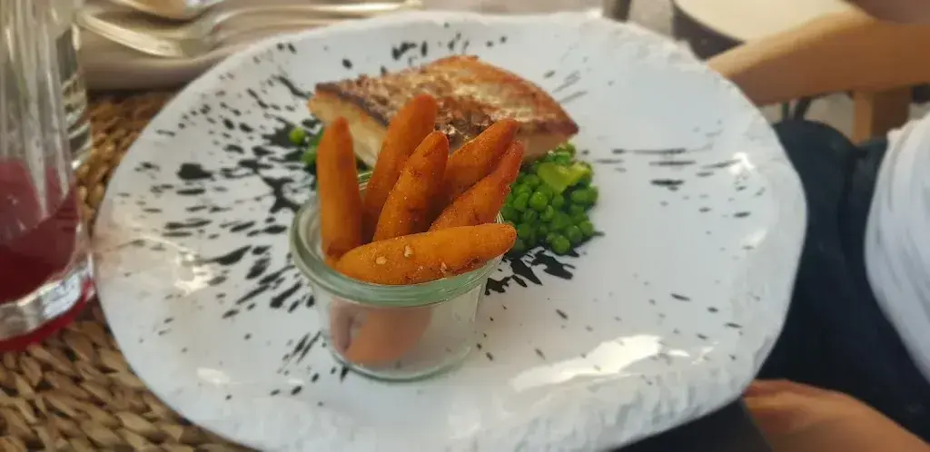 Laura A_Restaurant Chez Ida_Saint-Luc_review