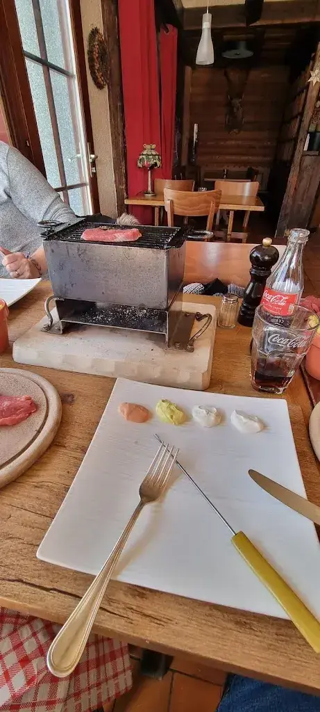 Julien Berger_Café-restaurant de la Poste_Saint-Luc_review