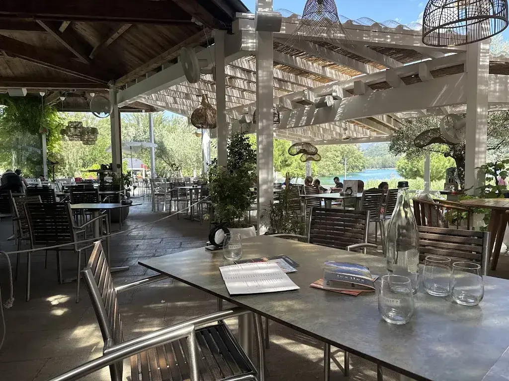 Warren Cay_Les Îles Restaurant Lounge Bar_Sion_avis