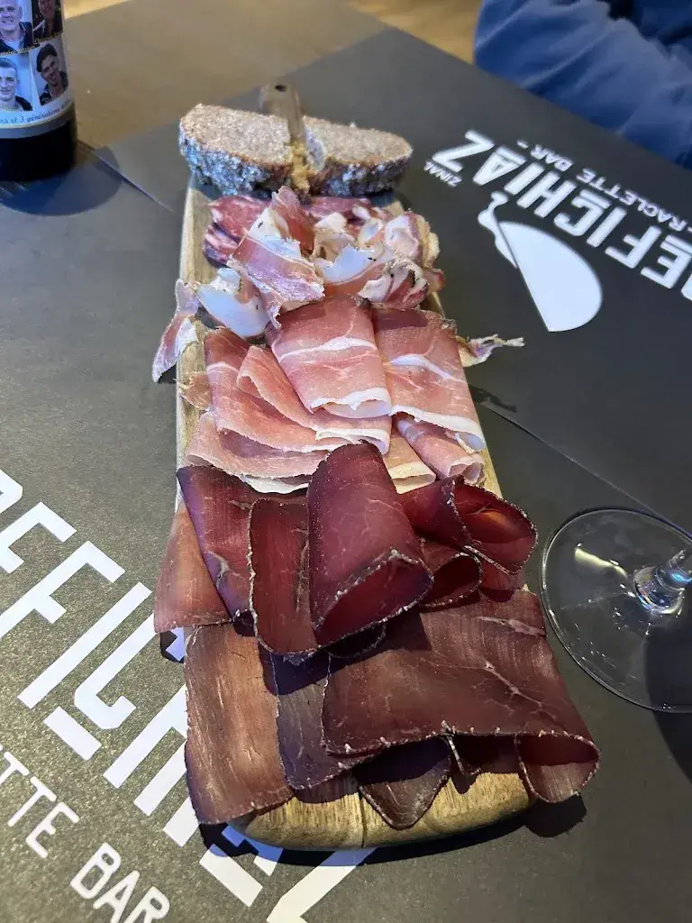 Andrea_Défichiaz- Raclette Bar_Zinal_review