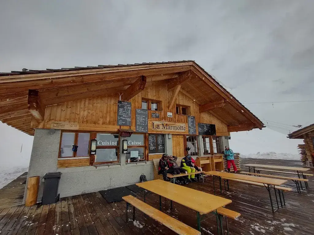 Andras Delczeg_La Marmotte_Zinal_review