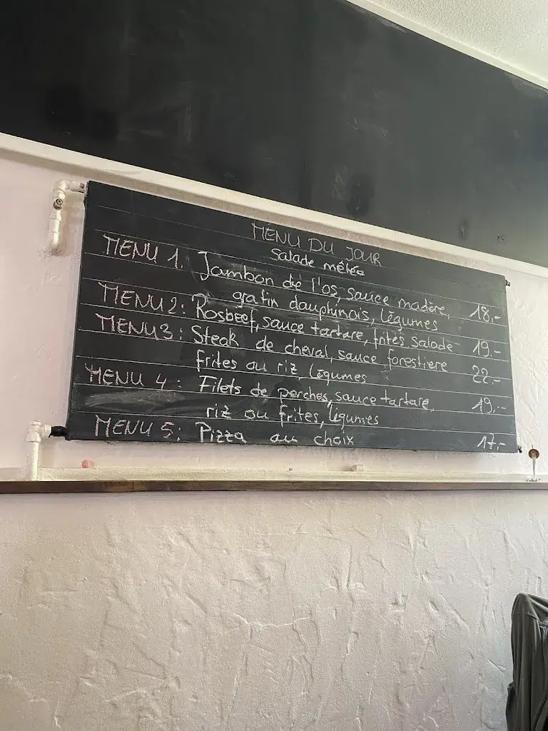 Alejandro Pérez_Restaurant pizzeria du monde_Le Locle_review