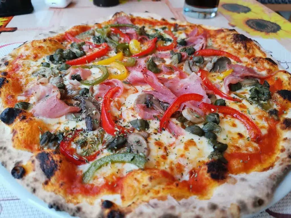 Menü_Restaurant Pizzeria Casino Sàrl_Le Locle_Bild_6