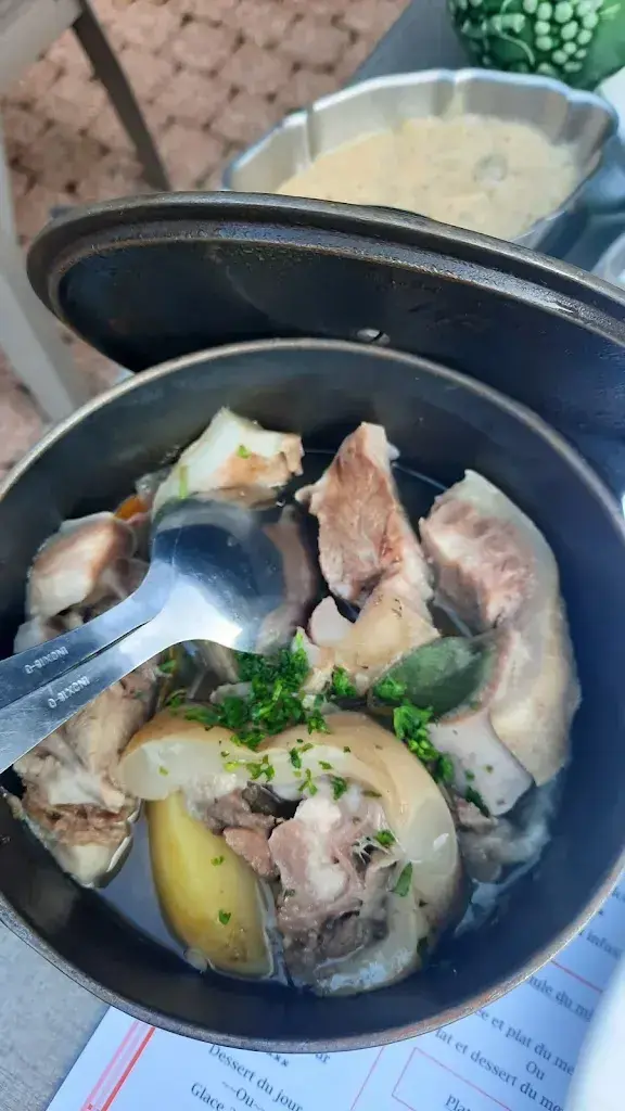 Menu_Le Petit Blanc_France_image_7