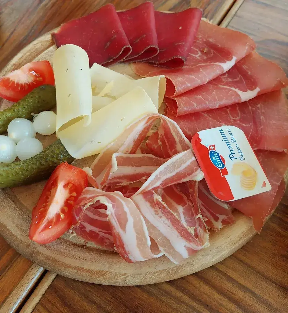 Rorue Ru_Bergrestaurant Furggstalden_Saas-Almagell_review