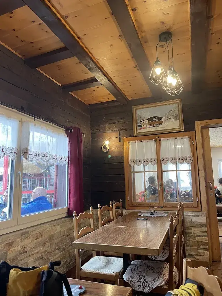 Hanxiao Wu (Jinkouzhutian)_Bergrestaurant Furggstalden_Saas-Almagell_review