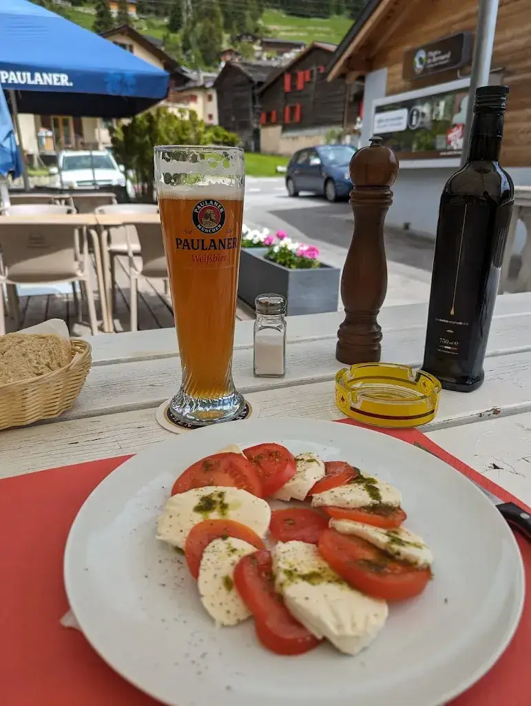 Art Mic_Restaurant De La Channe_Liddes_review