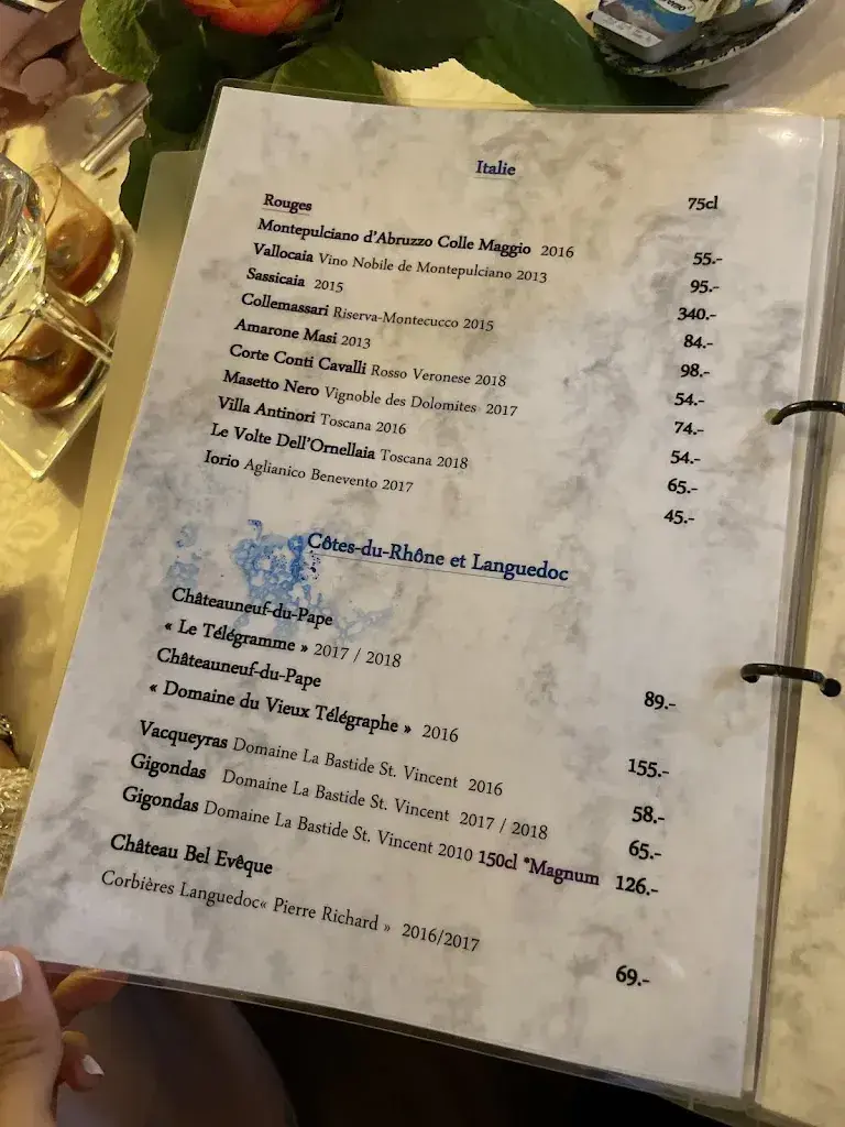 Auberge Les Platanes restaurant in Chéserex