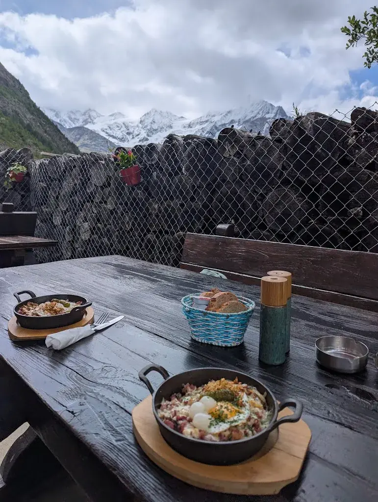 Oleksii Kravchuk_Täschalp Restaurant & Lodge_Täsch_review