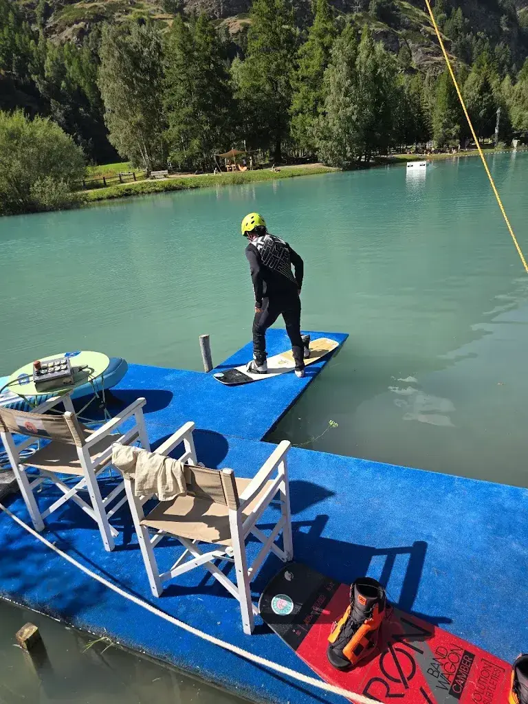 Mike_Schali Lago by CERVO_Täsch_review