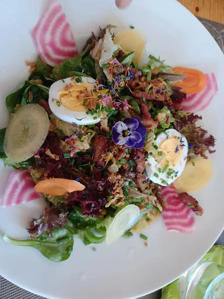 andrew hallas_Restaurant du Pervou_Boudry_review