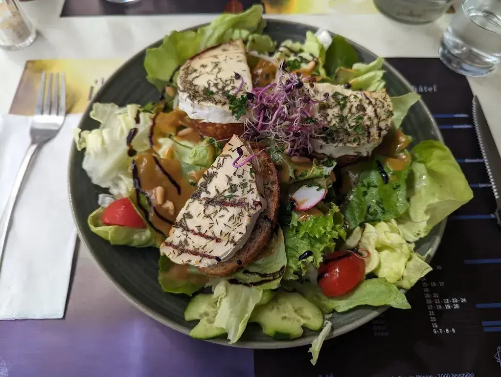 Andreas Heierli_Plage de Boudry_Boudry_review