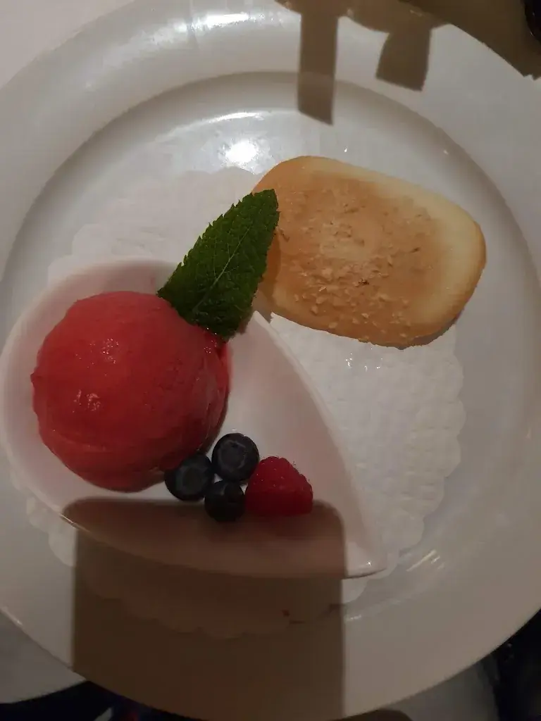 Elif elfakme_Brasserie du Poisson_Auvernier_review