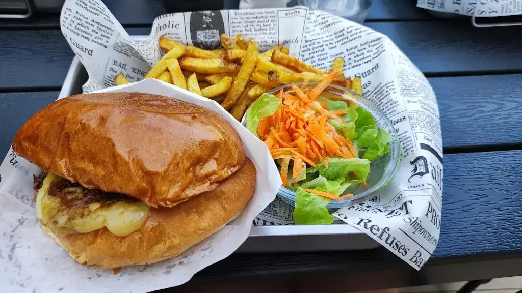 Shahrzad Tavalaei_Bolama Burgers_Boudry_Bewertung