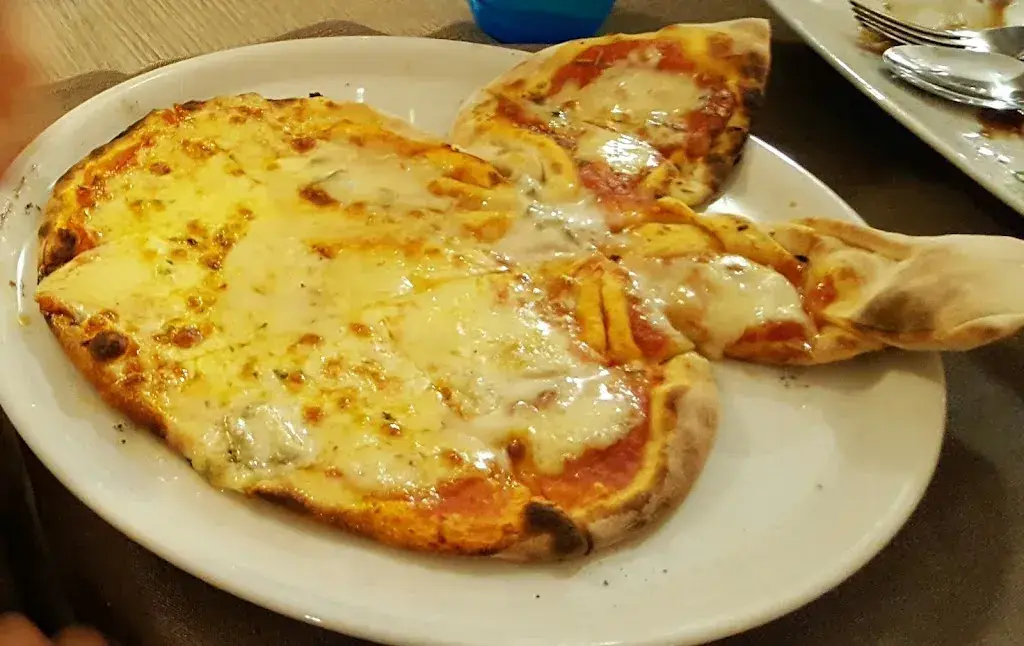 Menu_Restaurant - Pizzeria Hôtel de commune_Cortaillod_imagen_9