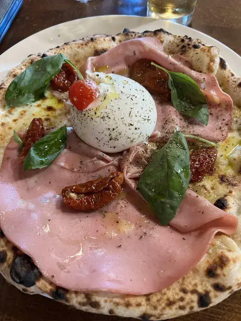 Xavier Camps Gonzalez_I Nonni Restaurant Italien_Bevaix_recensione