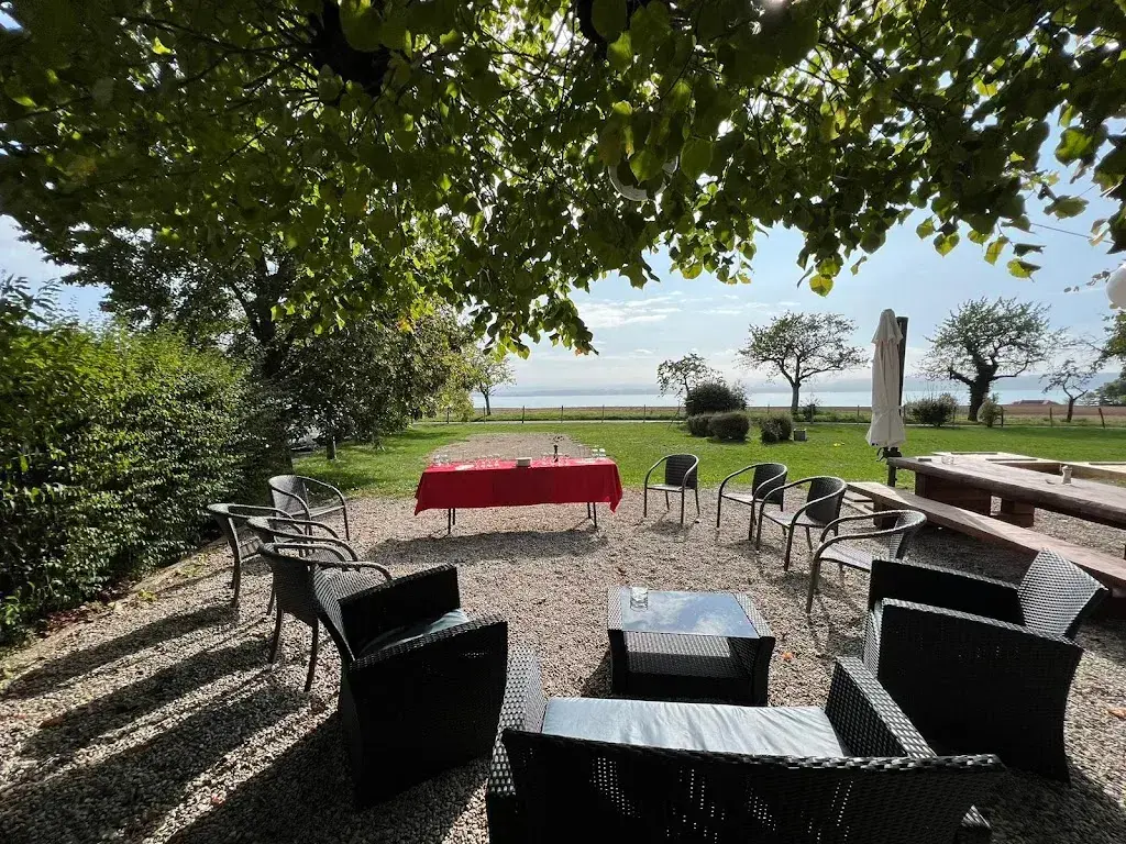 Farah JOUFFROY_Auberge du Plan-Jacot_Bevaix_review