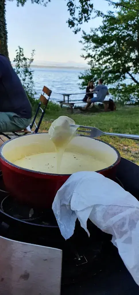 Peter Byland_La buvette de la Pointe du Grain_Bevaix_review