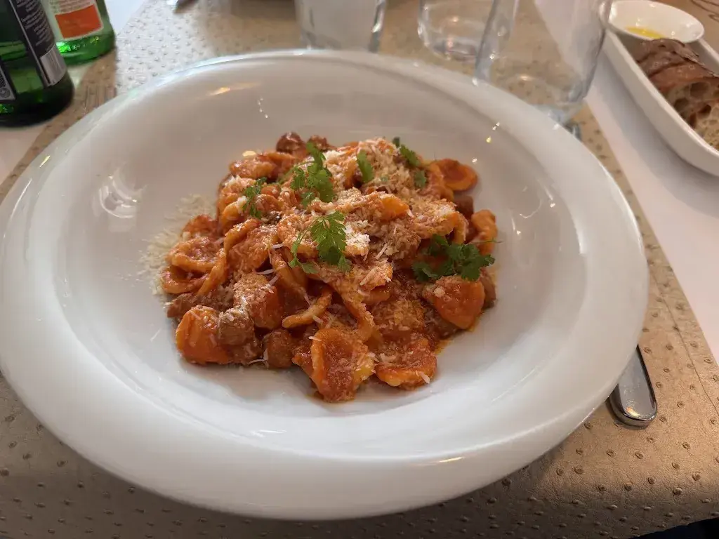 Uwe Jan_La Poesia_Lausanne_review