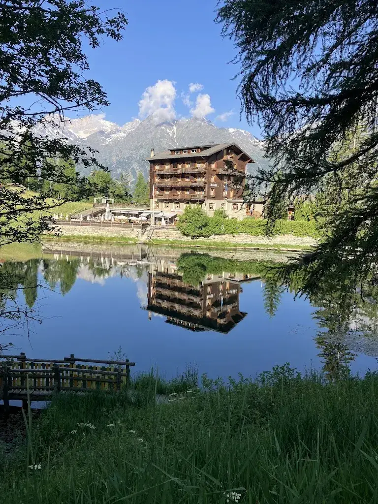 Steve Nesbitt_Restaurant zum See / Pension Aaron_Grächen_review