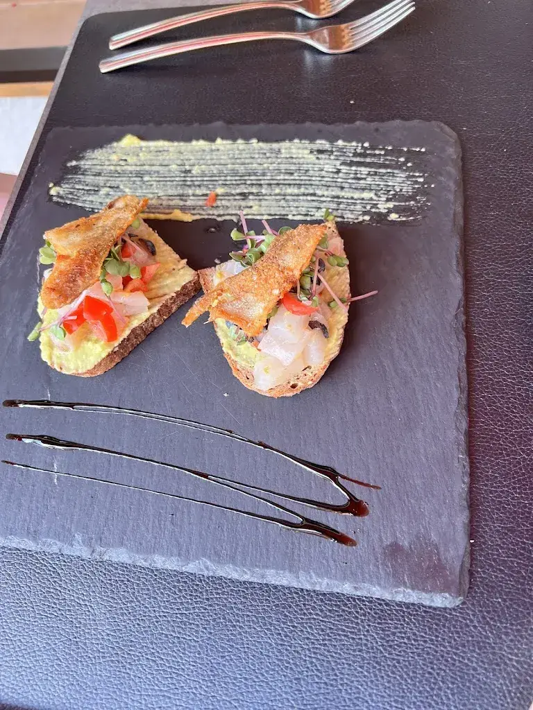 Stephany Jones_Boutiquehotel / Restaurant Walliserkanne_Grächen_review