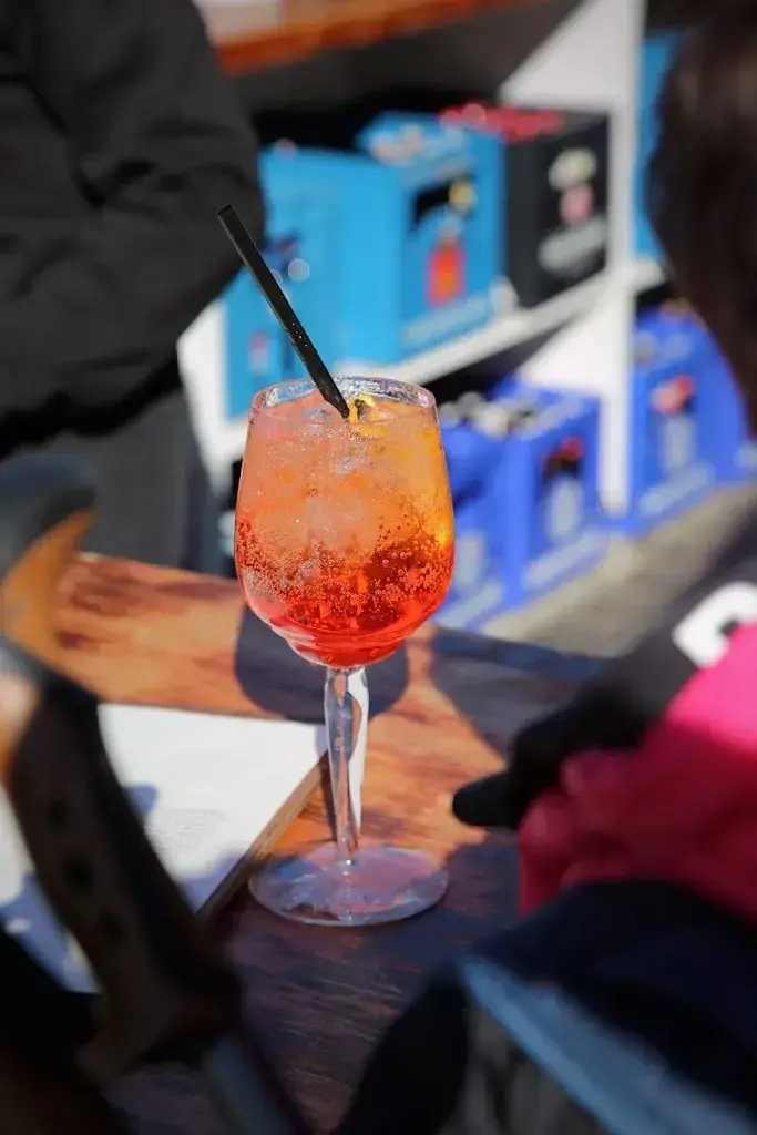 Maria Anojh Arulanantham_Stafelbar_Grächen_review