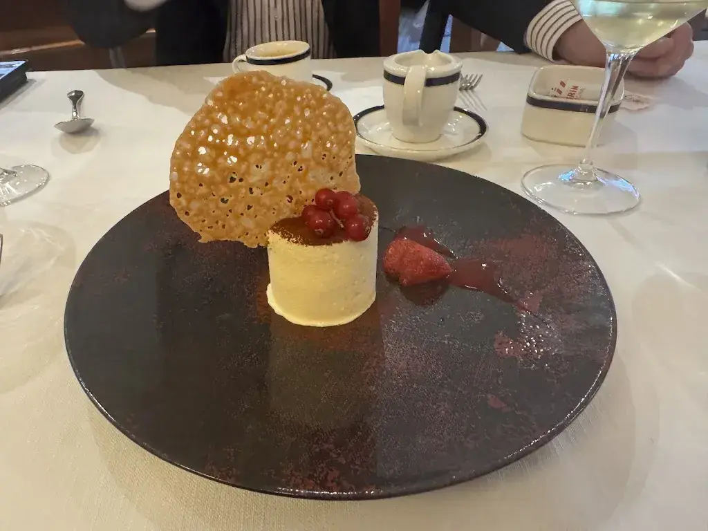 Nicole Lasiuk_Mirabeau Restaurant_Lausanne_review