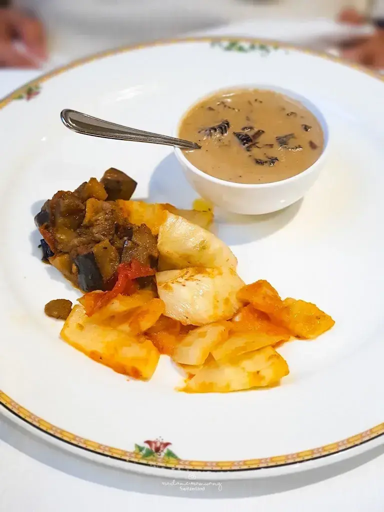 Tarruthai Thamvongsin_Mirabeau Restaurant_Lausanne_review