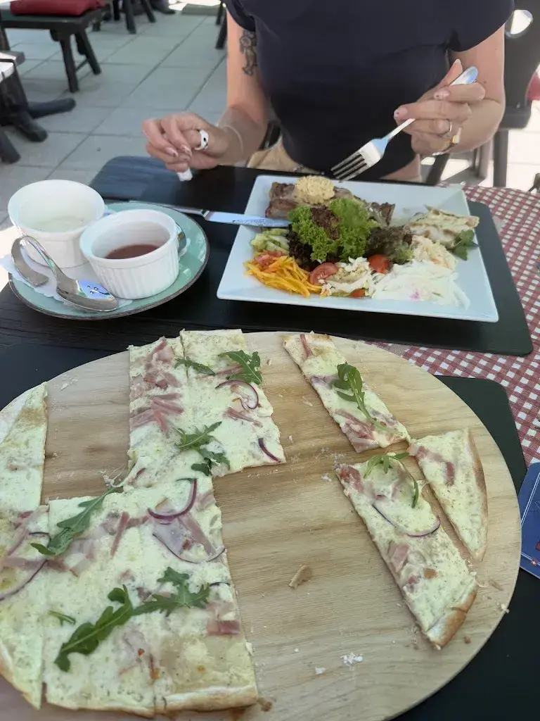 Dmitriy Sokolovskiy_Restaurant Kuhstall_Grächen_Bewertung