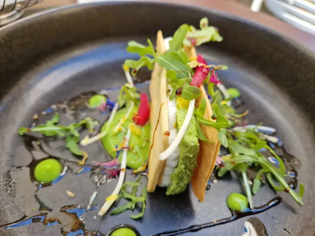 Tristan Othenin-Girard_Café de La Vigne_Corcelles-Cormondrèche_review