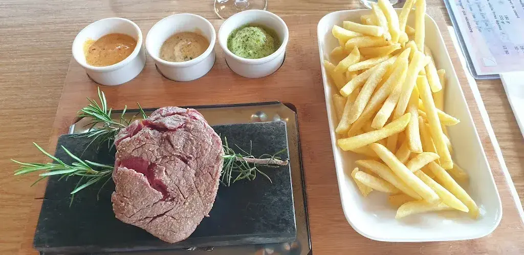 Claudio Locatelli_Restaurant du Tennis Club Béroche-Bevaix-Boudry_Gorgier_review