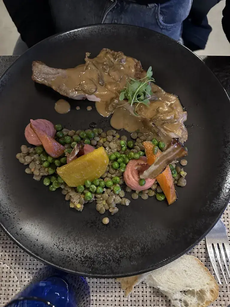 Hugo Girardin_Restaurant du Port_Saint-Aubin-Sauges_review