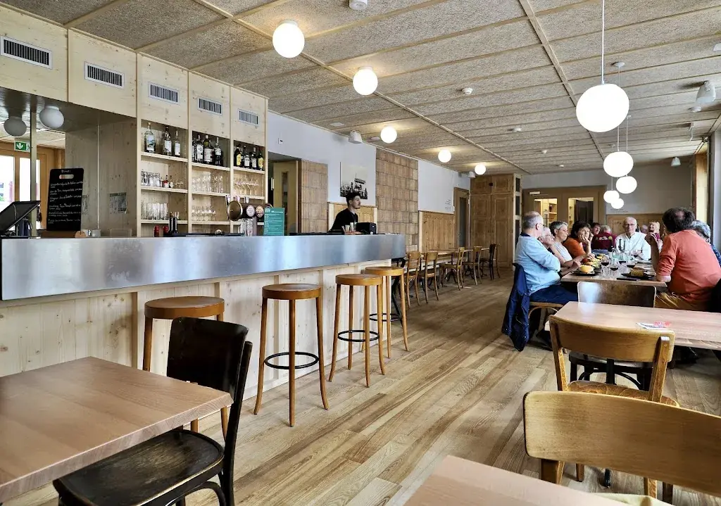 Sebastian Reiz_House Tourbière Hotel Restaurant Du Cerf_Les Ponts-de-Martel_review